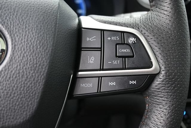 Certified 2025 Toyota Sienna Platinum AWD/4WD image 23
