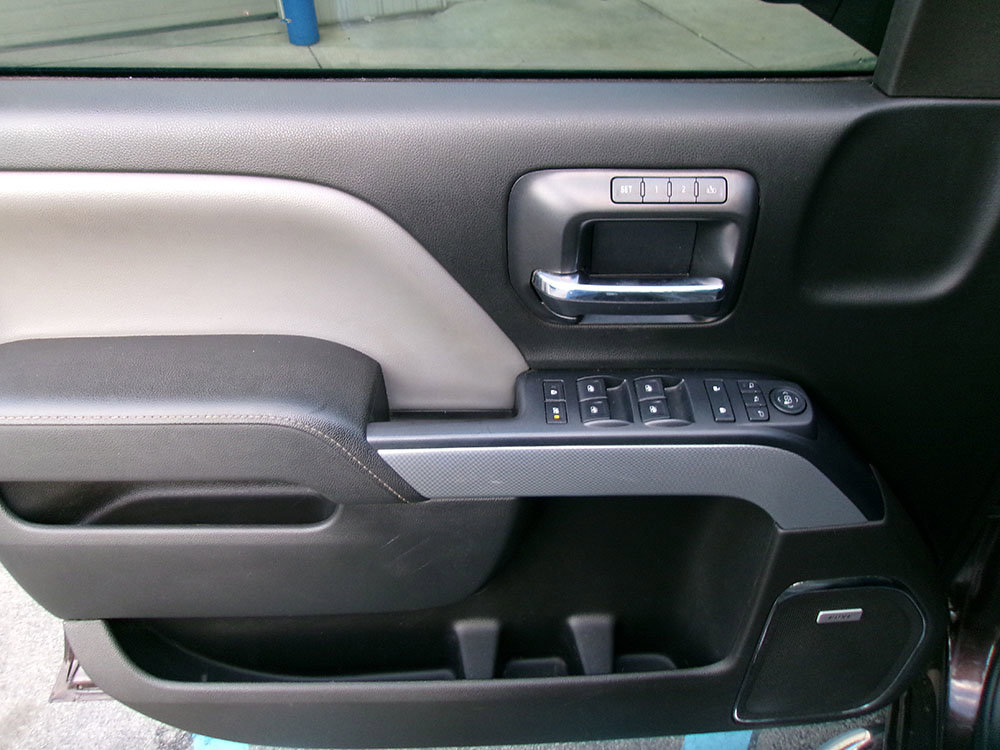 Used 2016 Chevrolet Silverado 1500 LTZ Z71 w/ LTZ Plus Package image 15