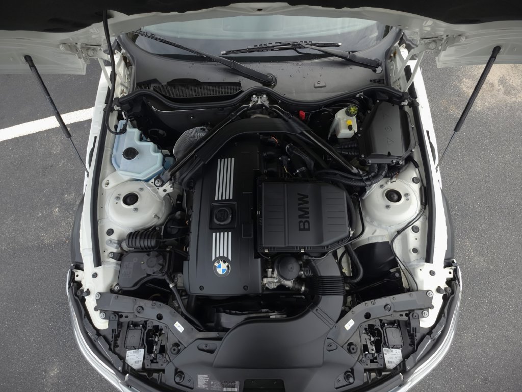 Used 2014 BMW Z4 sDrive35i RWD image 23