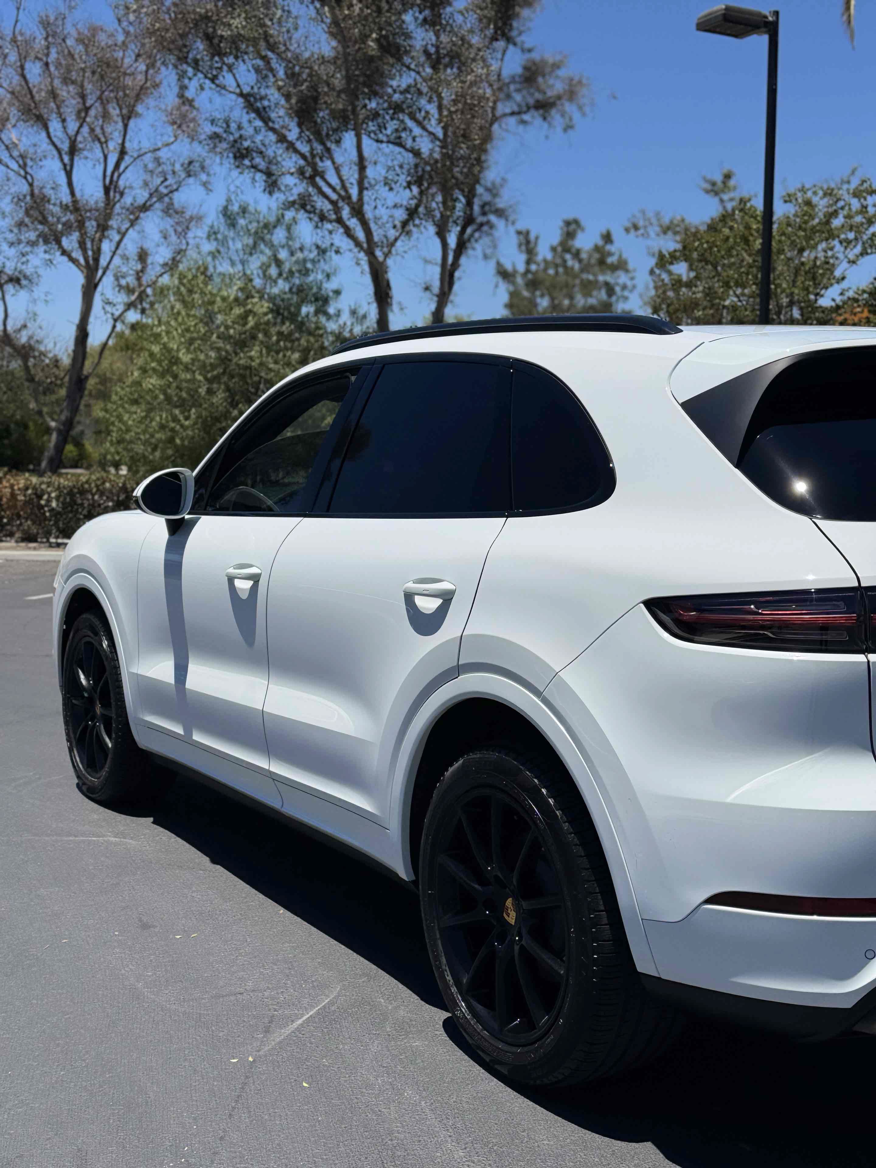 Used 2019 Porsche Cayenne AWD/4WD image 46