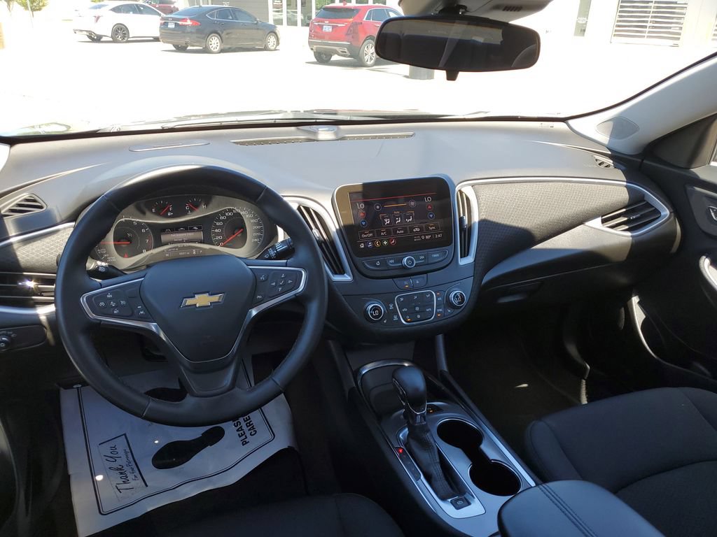Used 2024 Chevrolet Malibu LT w/ Midnight Edition FWD image 24