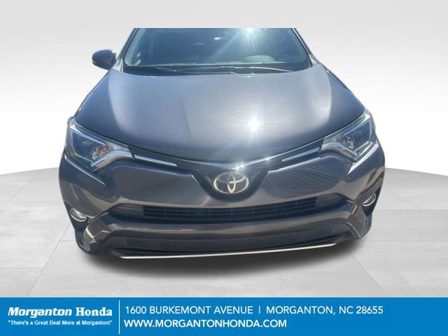 Used 2018 Toyota RAV4 XLE AWD/4WD image 3