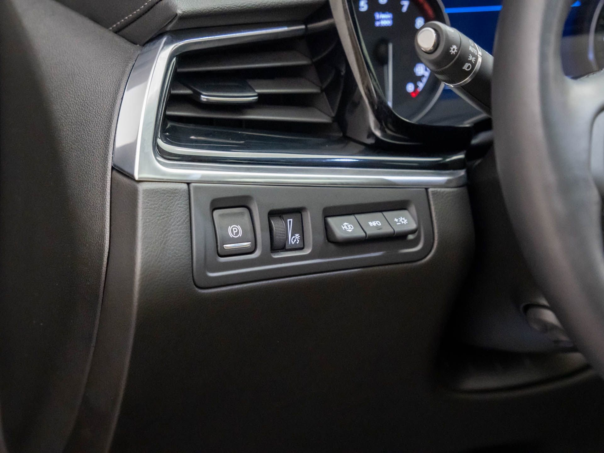 Certified 2024 Cadillac XT6 Sport w/ Technology Package image 23