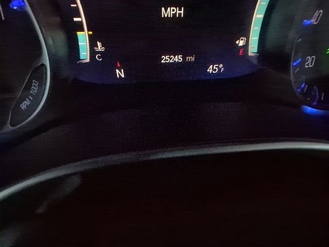 Used 2025 Chrysler Pacifica Select image 14