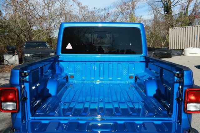 New 2026 Jeep Gladiator Sport image 8