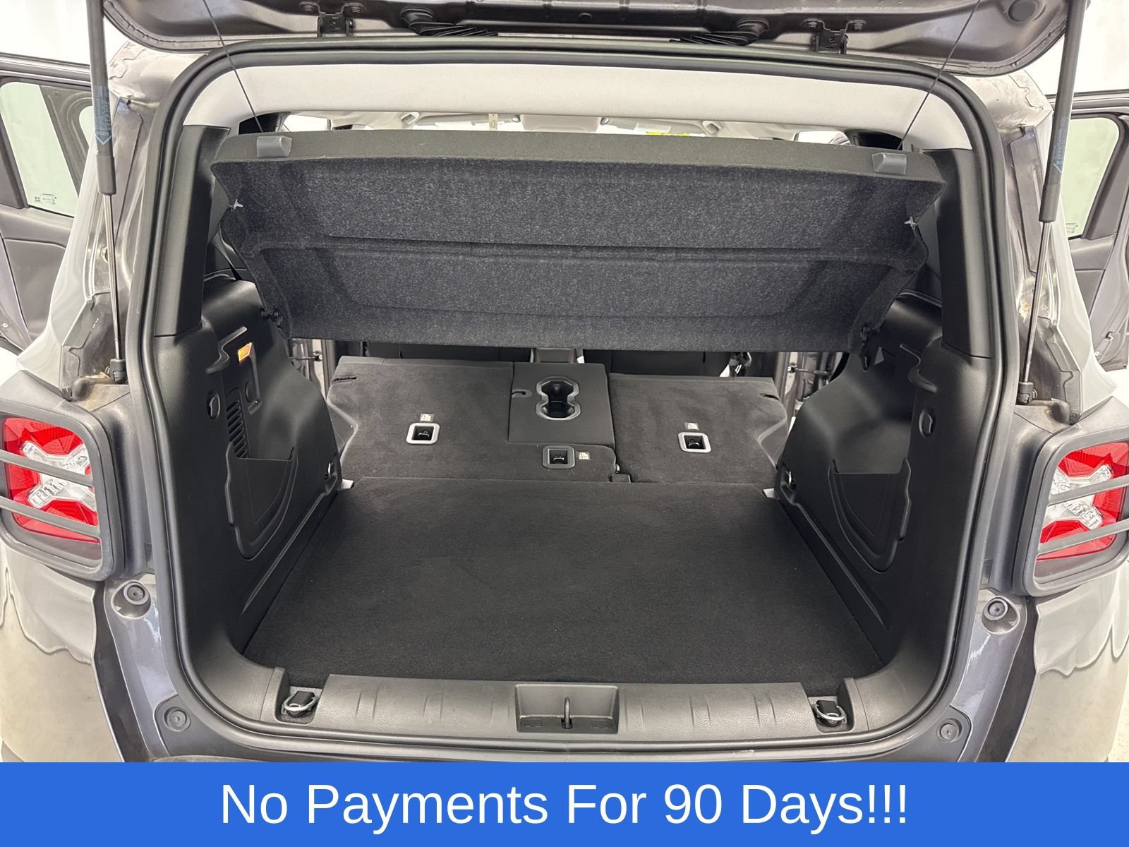 Used 2021 Jeep Renegade Trailhawk AWD/4WD image 39