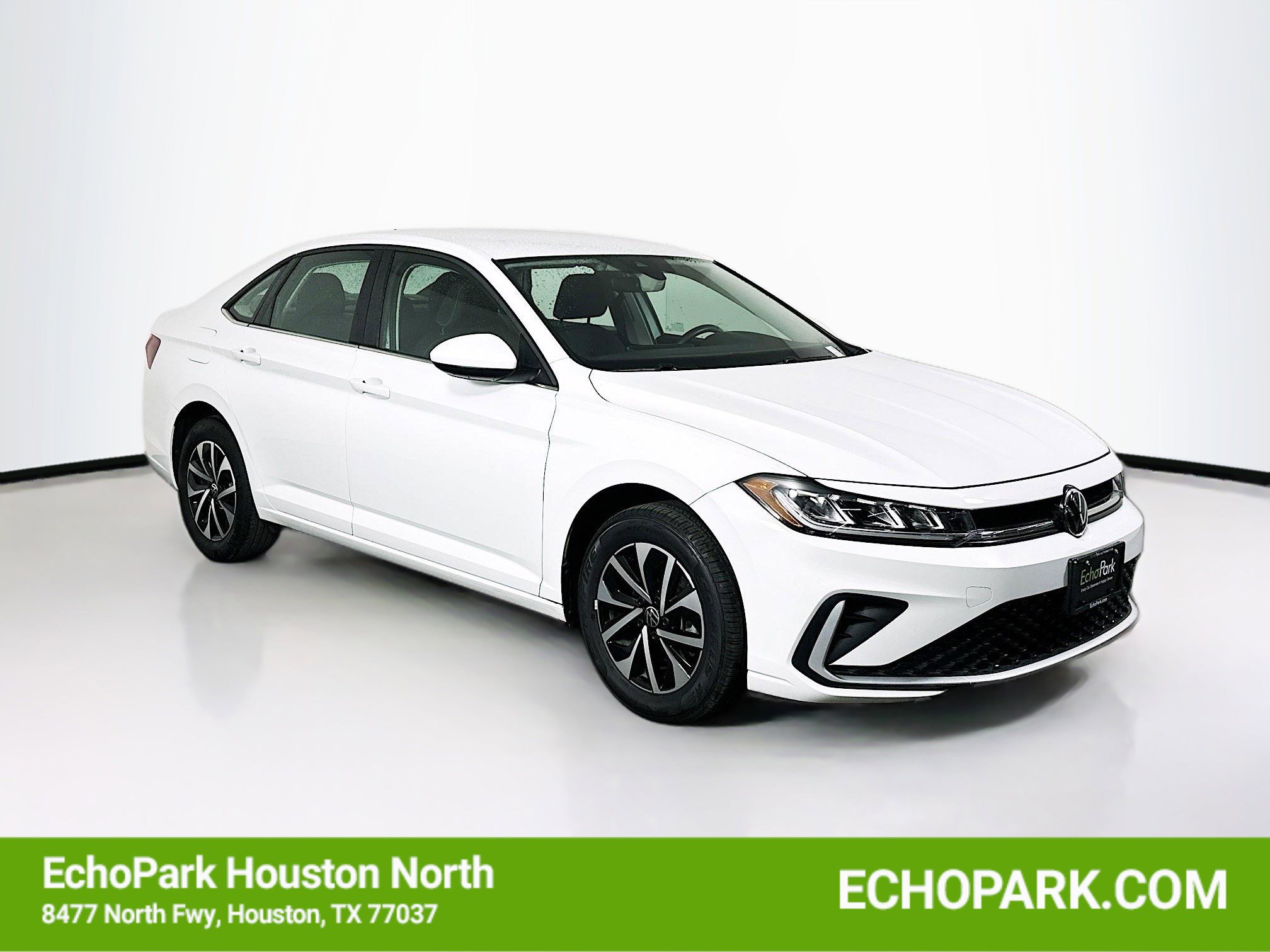 Used 2025 Volkswagen Jetta S image 1