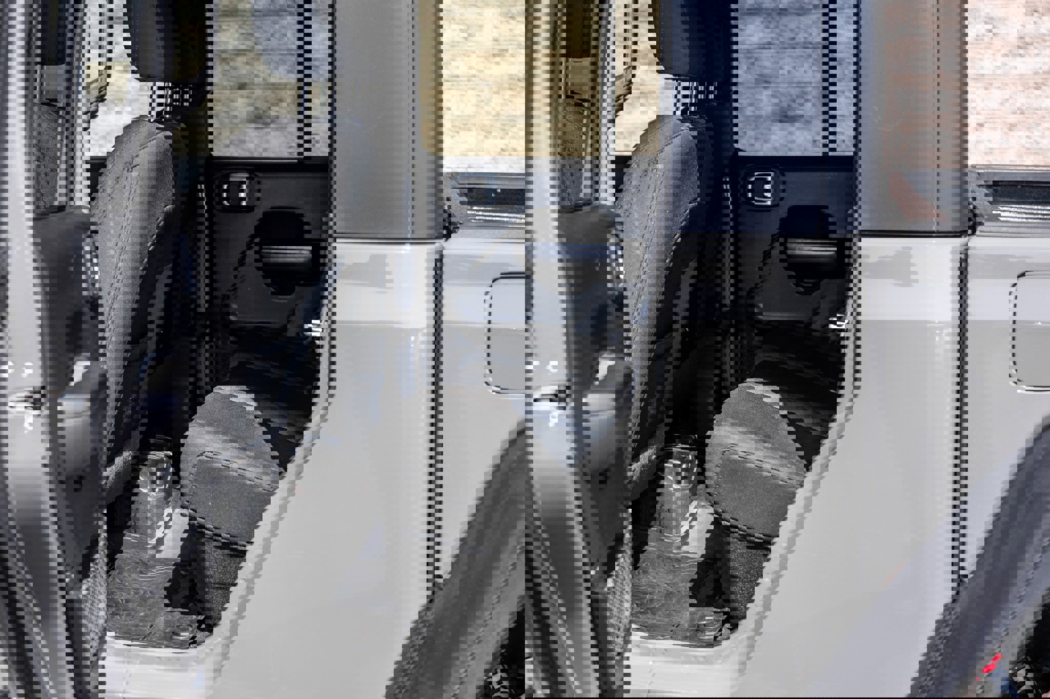 Used 2020 Jeep Gladiator Sport w/ Quick Order Package 24S image 21