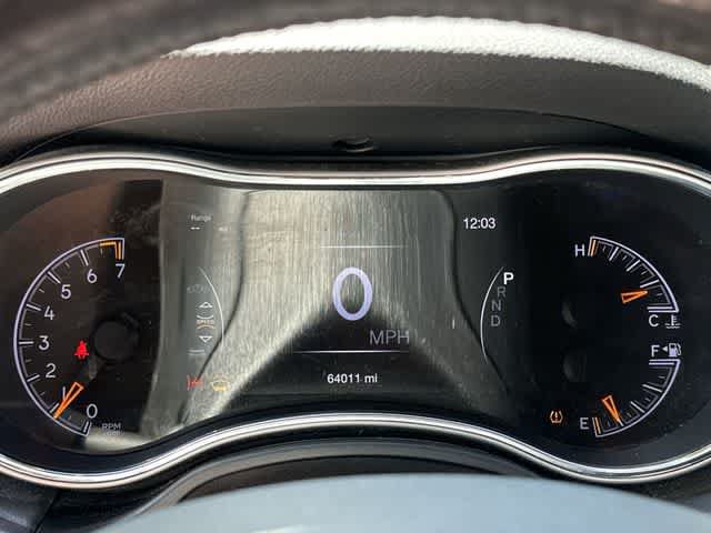 Used 2019 Jeep Grand Cherokee Altitude AWD/4WD image 7