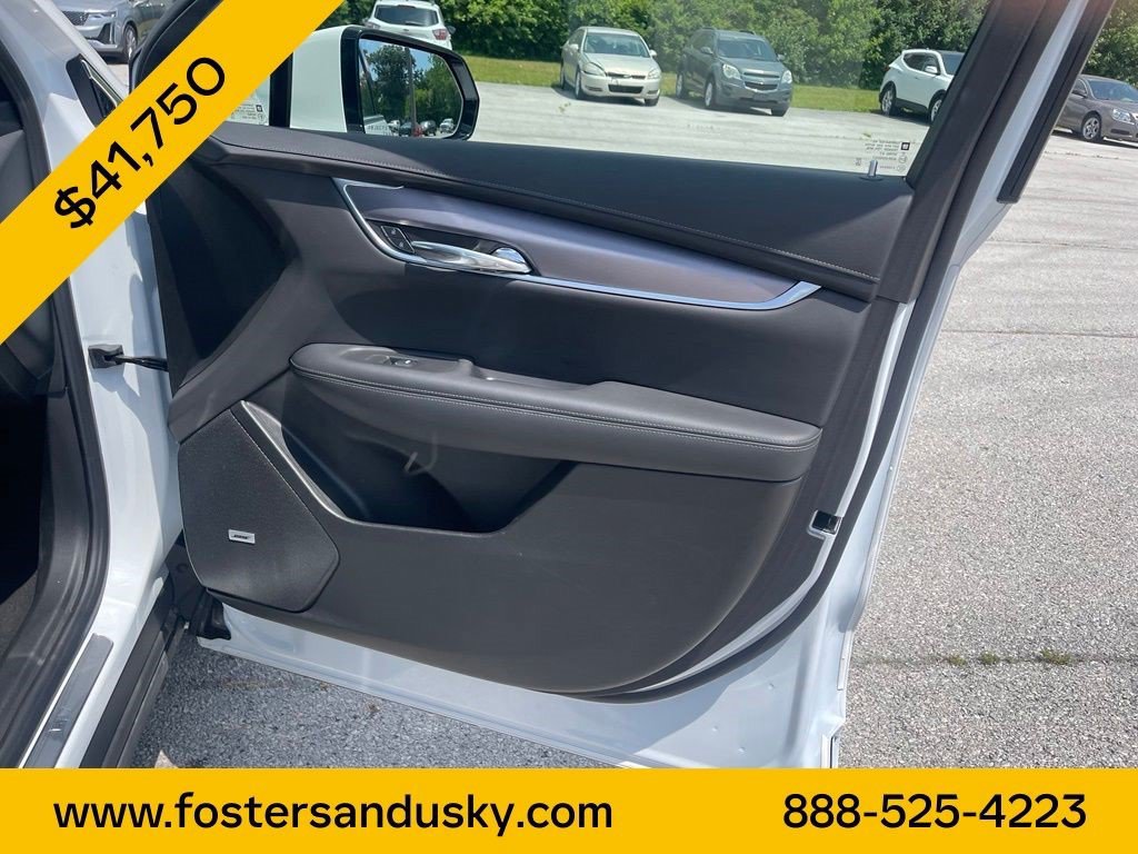 Certified 2025 Cadillac XT6 Luxury FWD image 19