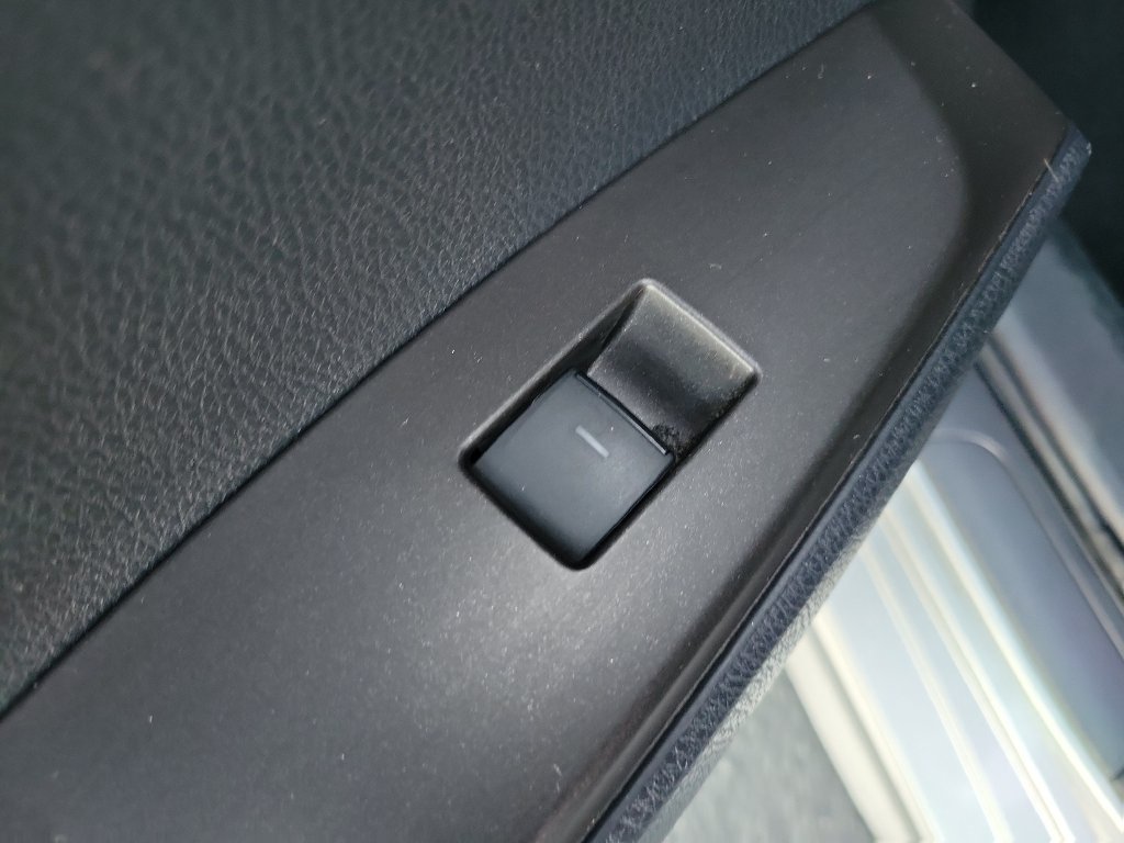 Used 2022 Toyota Camry SE w/ Carpet Mat Package (TMS) FWD image 15