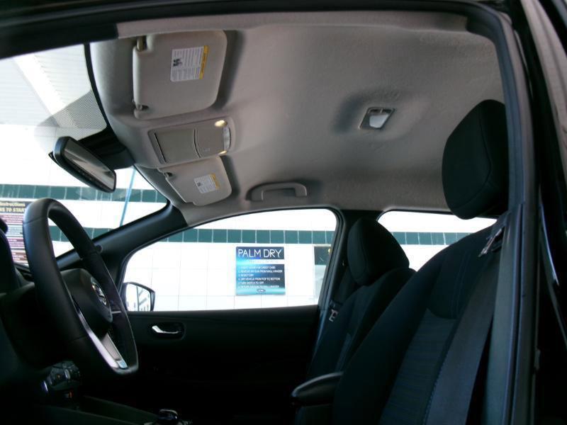 Used 2018 Nissan Leaf SV w/ SV Technology Package FWD image 29