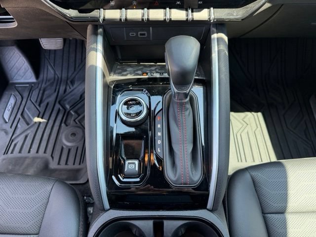 Used 2024 Chevrolet Colorado Z71 w/ Z71 Convenience Package 2 AWD/4WD image 18