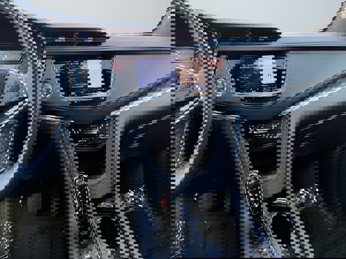 Used 2024 Cadillac XT5 Premium Luxury image 9