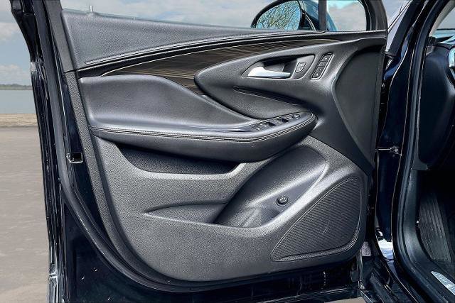 Used 2020 Buick Envision Essence w/ Experience Buick Package image 20