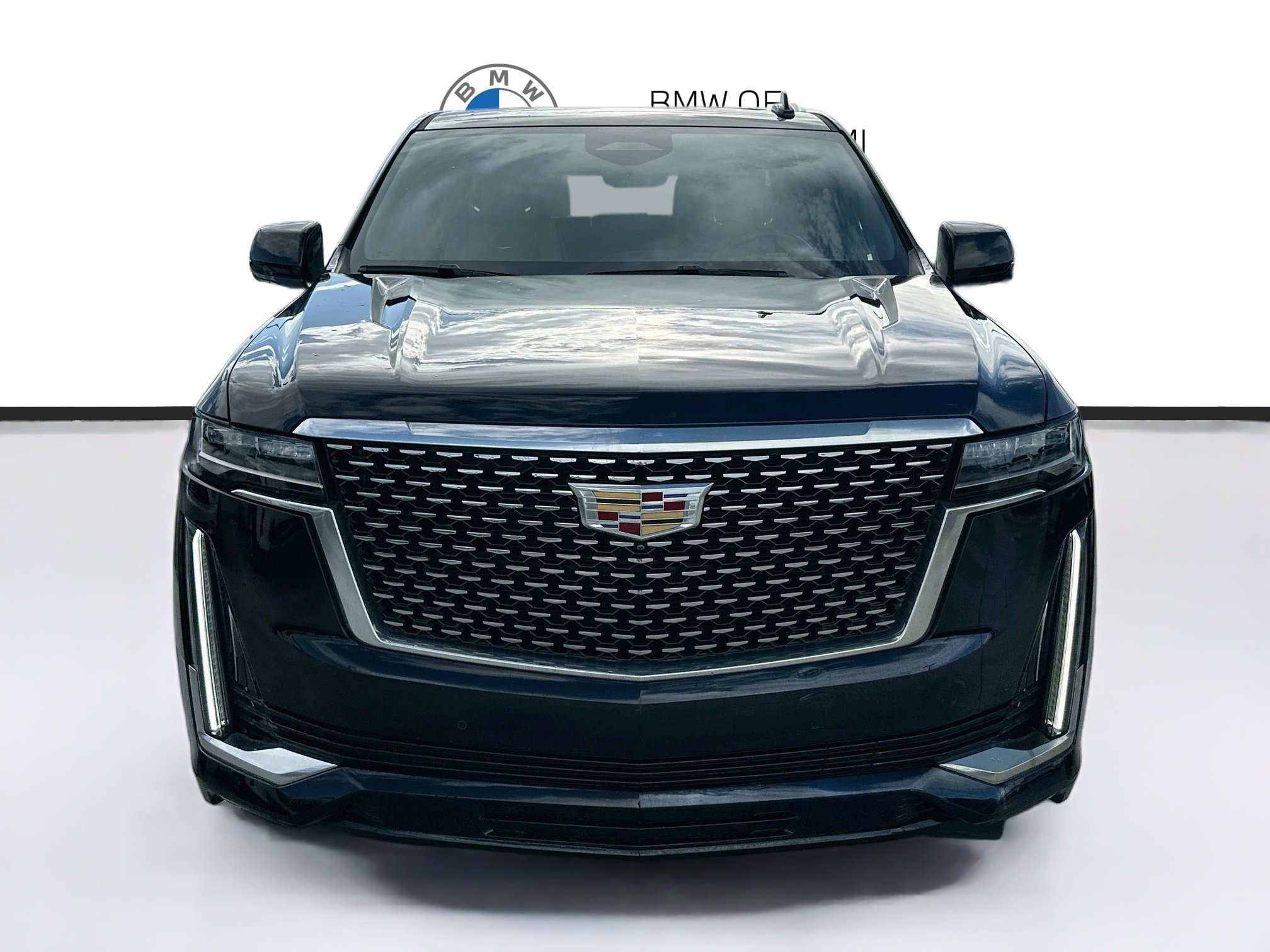 Used 2023 Cadillac Escalade ESV Premium Luxury w/ Performance Package AWD/4WD image 2