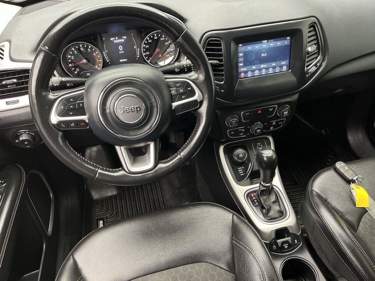 Used 2020 Jeep Compass Latitude w/ Cold Weather Group AWD/4WD image 11