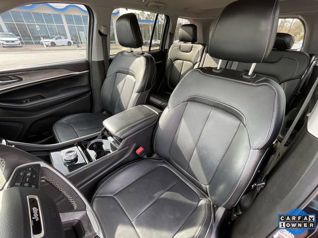 Used 2023 Jeep Grand Cherokee Limited w/ Luxury Tech Group II image 15