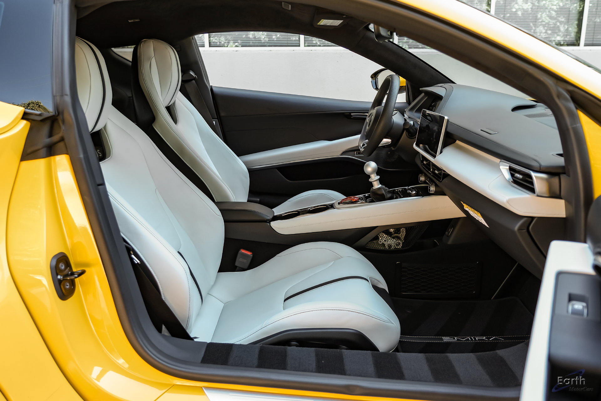 Used 2025 Lotus Emira RWD image 58