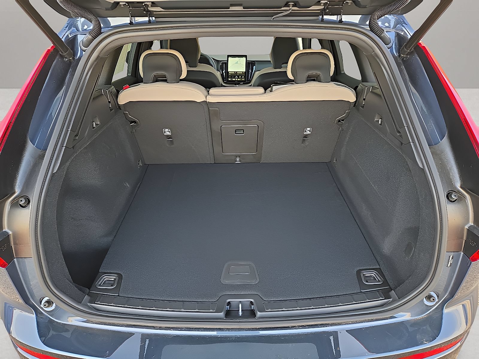 New 2026 Volvo XC60 B5 Core AWD/4WD image 23