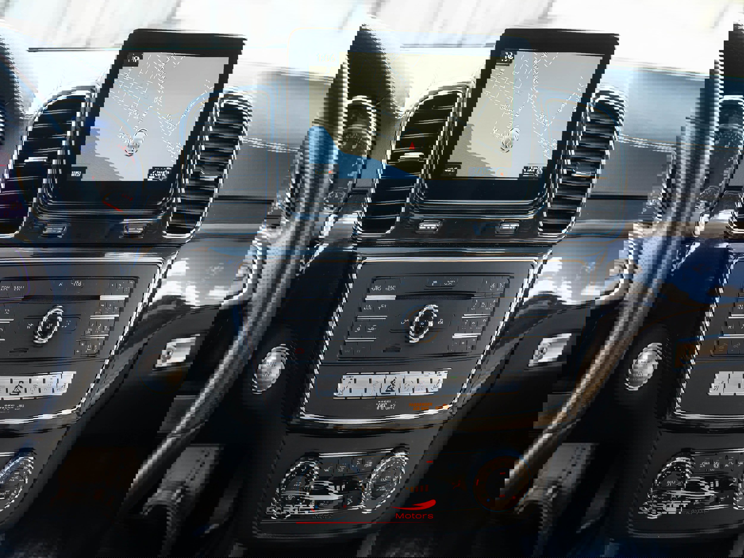 Used 2018 Mercedes-Benz GLS 450 4MATIC w/ Premium Package image 33