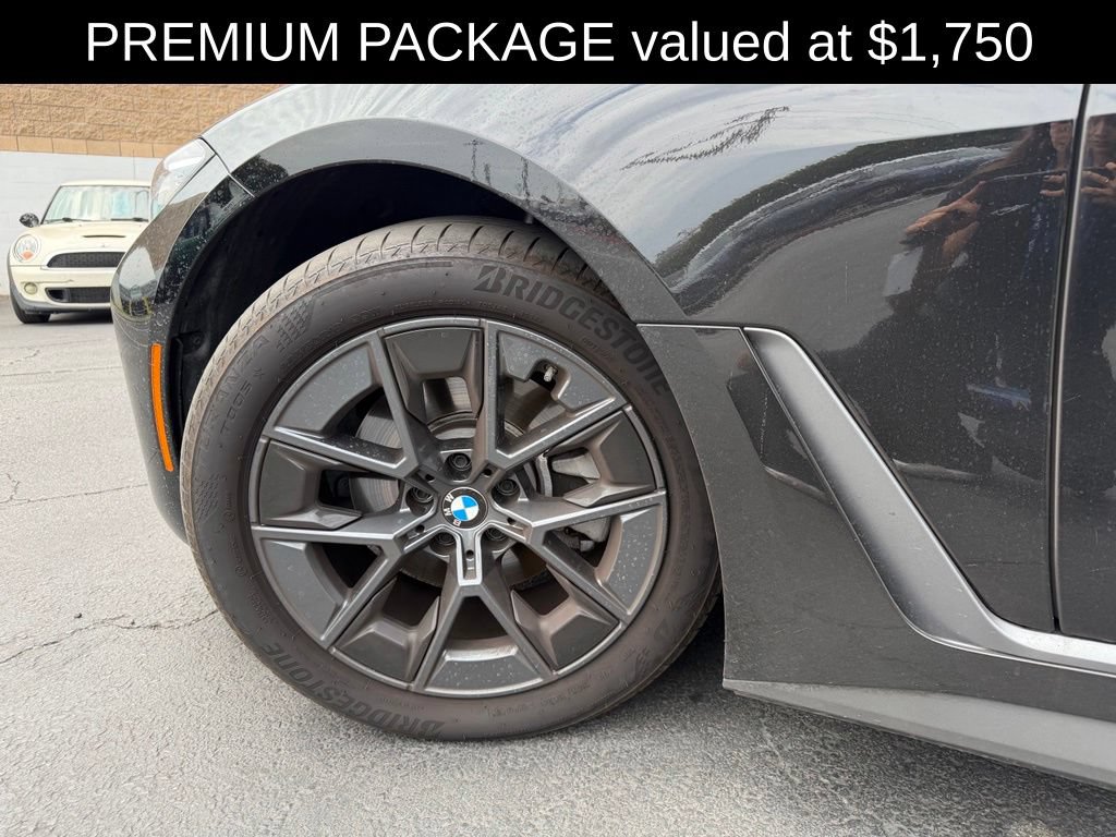 Used 2025 BMW i4 eDrive40 w/ Premium Package RWD image 2