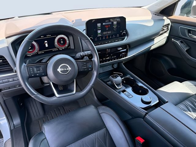 Used 2022 Nissan Rogue Platinum w/ Head-Up Display Package AWD/4WD image 9