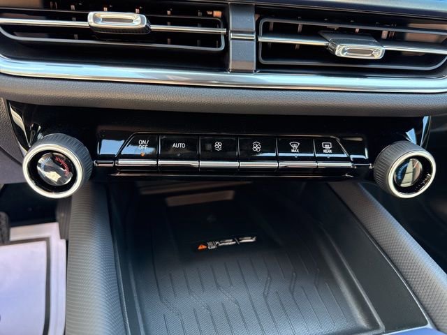 New 2026 Chevrolet Equinox EV LT w/ Convenience Package II image 17