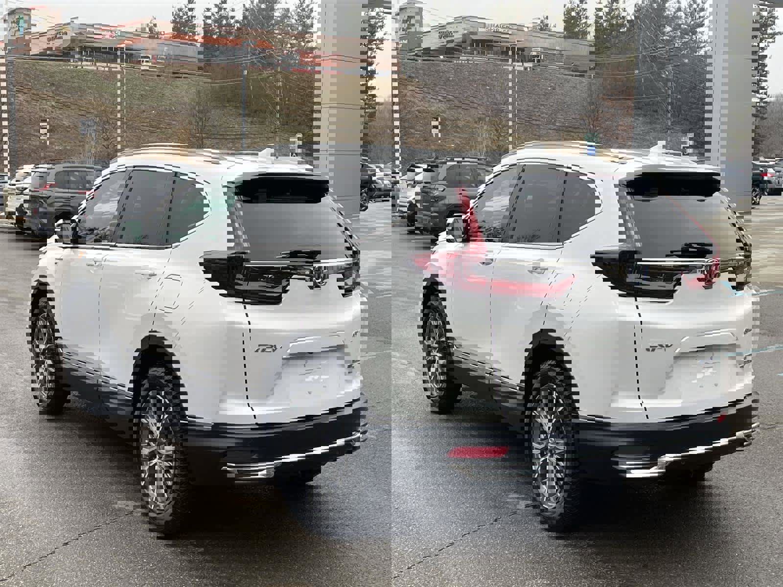 Used 2022 Honda CR-V Touring image 3