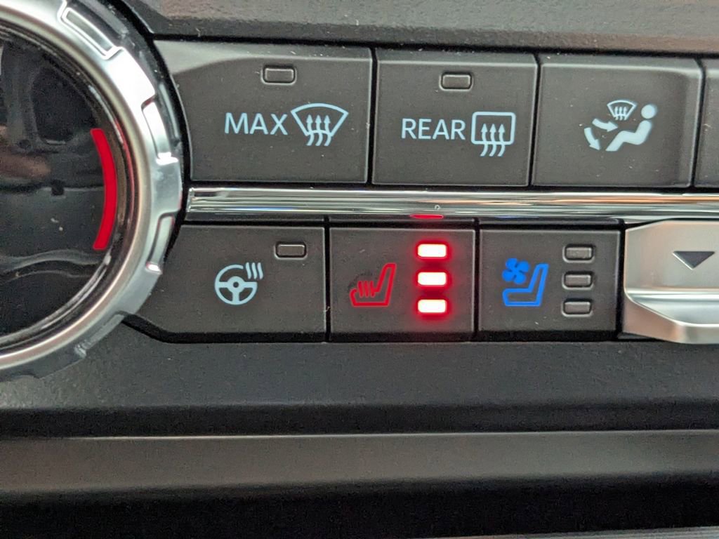 New 2025 Ford F250 Lariat w/ Lariat Ultimate Package image 24