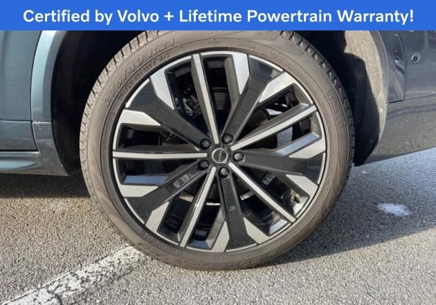 Certified 2025 Volvo XC90 B5 Plus image 5