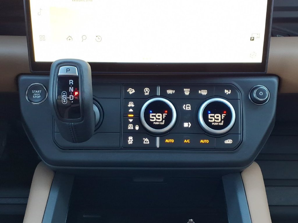 New 2026 Land Rover Defender 110 X-Dynamic SE AWD/4WD image 19