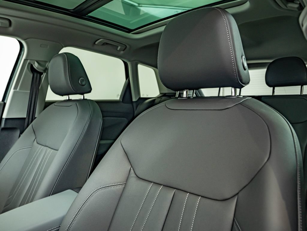 New 2026 Audi Q3 quattro 2.0T AWD/4WD image 32