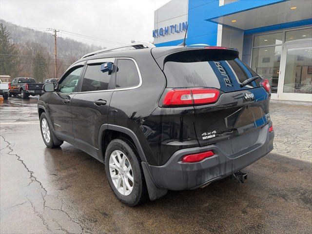 Used 2017 Jeep Cherokee Latitude w/ Cold Weather Group image 5
