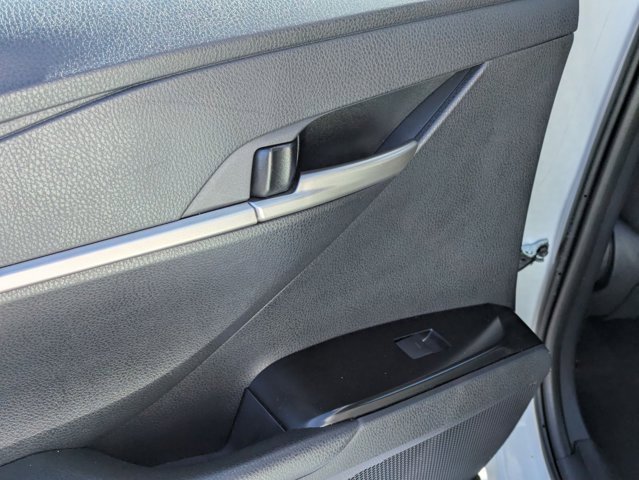 Used 2025 Toyota Camry LE image 27