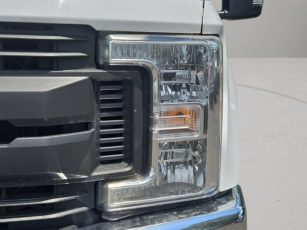 Used 2019 Ford F250 XL w/ XL Value Package AWD/4WD image 9