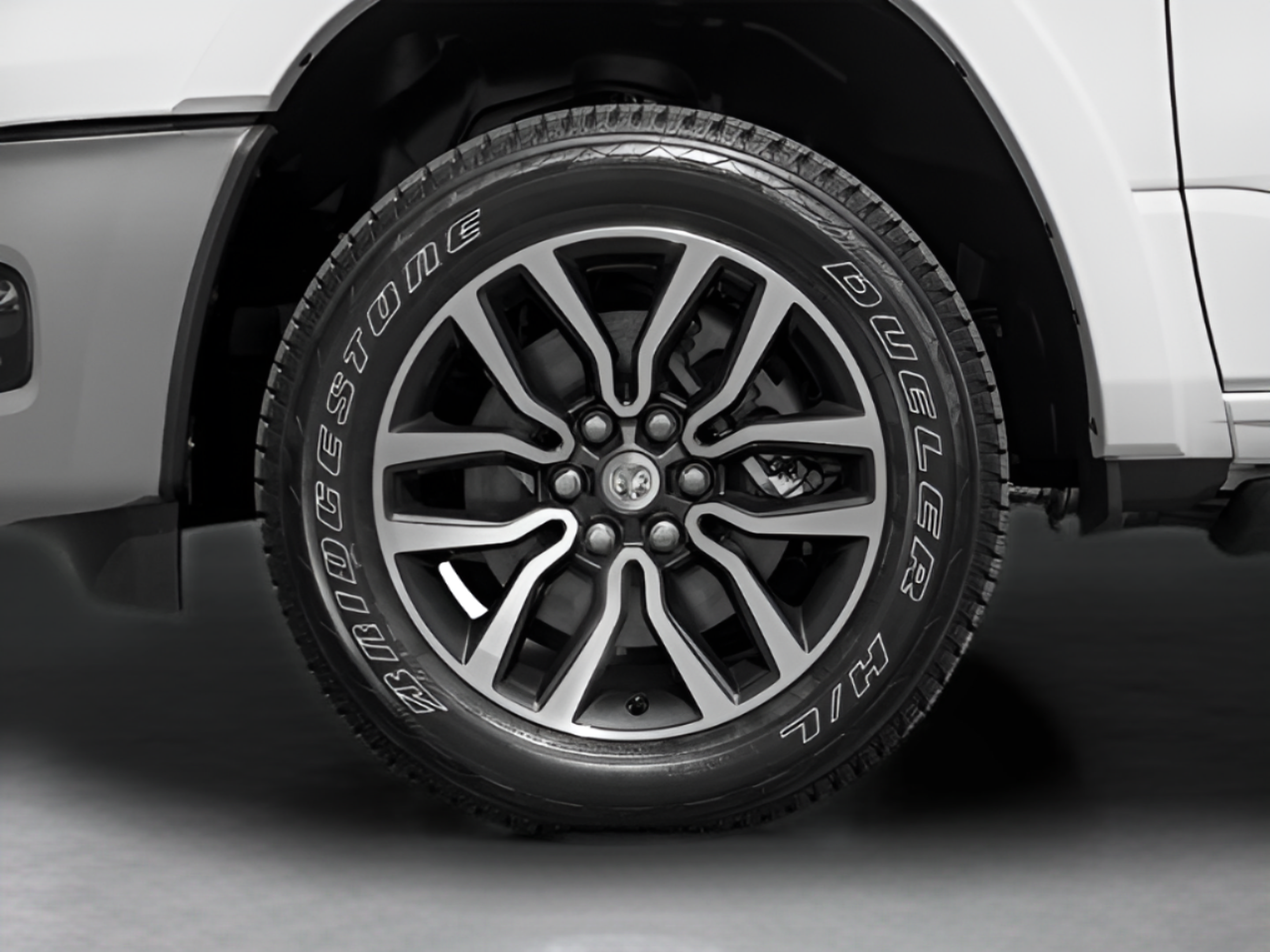 Used 2025 RAM 1500 Limited AWD/4WD image 47