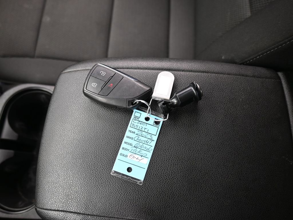 Used 2023 Chevrolet Colorado LT w/ LT Convenience Package image 18