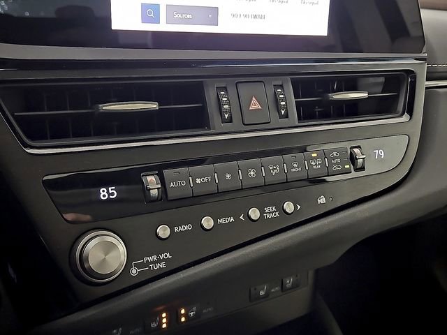 Used 2024 Lexus ES 350 w/ Premium Package image 17