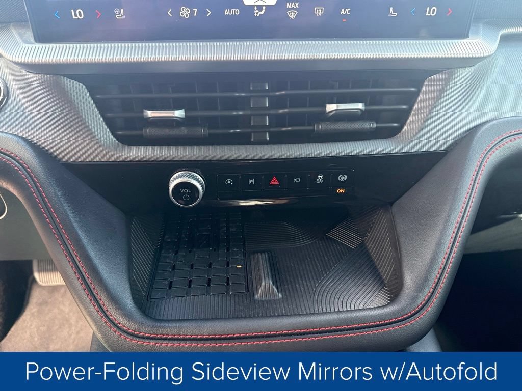 Used 2025 Ford Explorer ST-Line w/ Premium Package RWD image 25