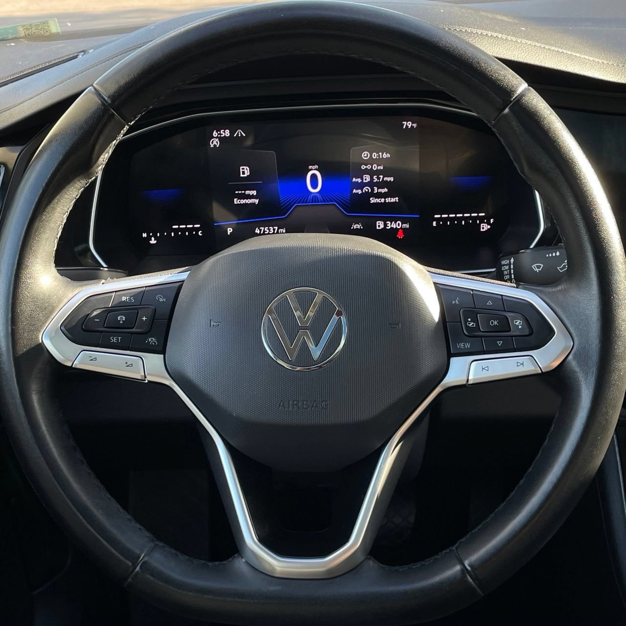 Used 2024 Volkswagen Jetta SE FWD image 13