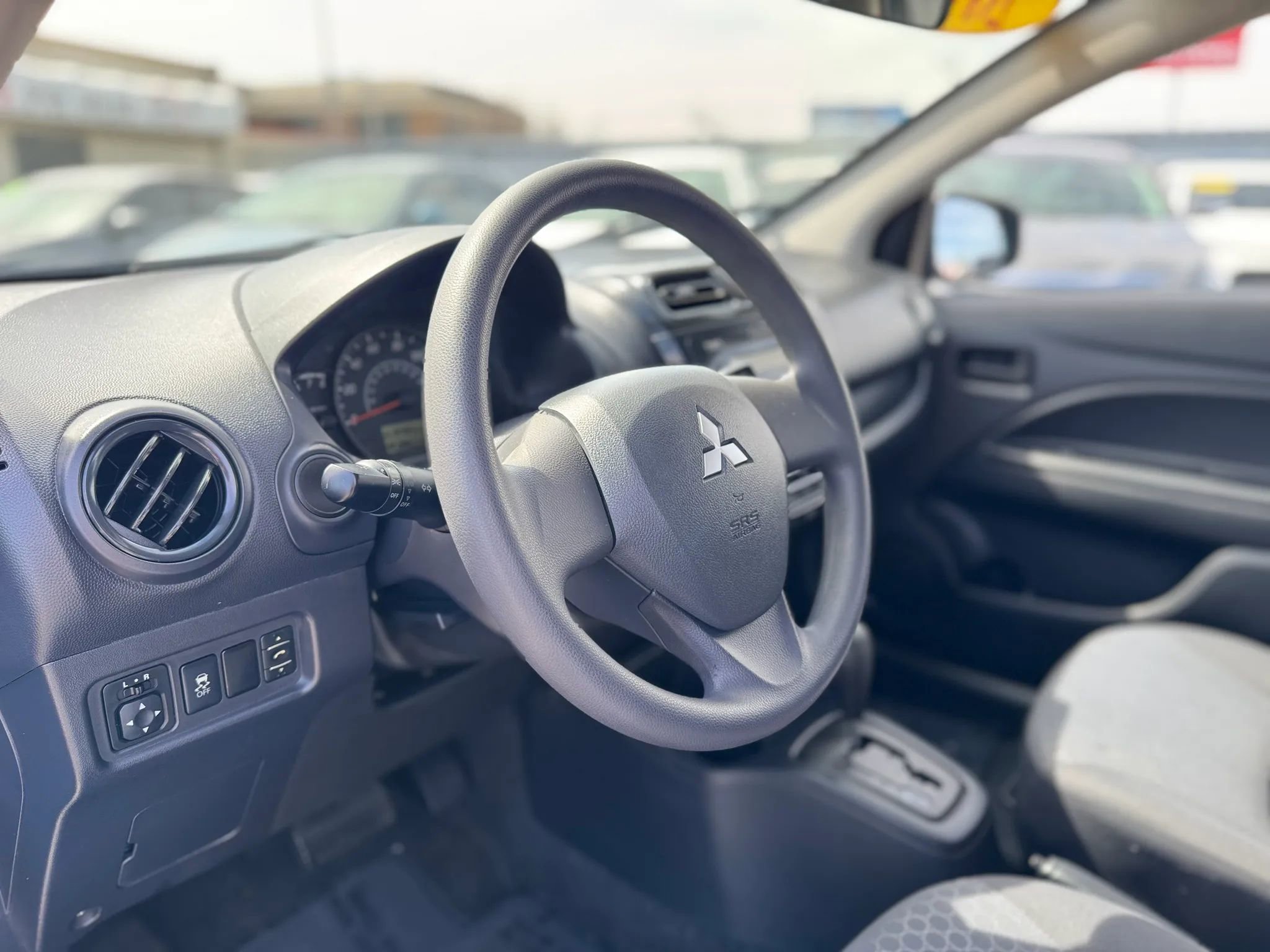 Used 2015 Mitsubishi Mirage DE FWD image 11