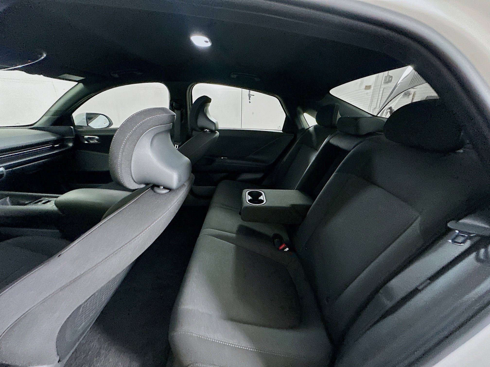 Used 2024 Hyundai Ioniq 6 SE image 27