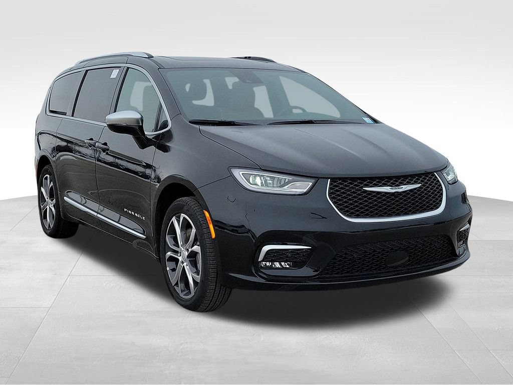 New 2026 Chrysler Pacifica Pinnacle w/ Trailer Tow Group AWD/4WD image 3