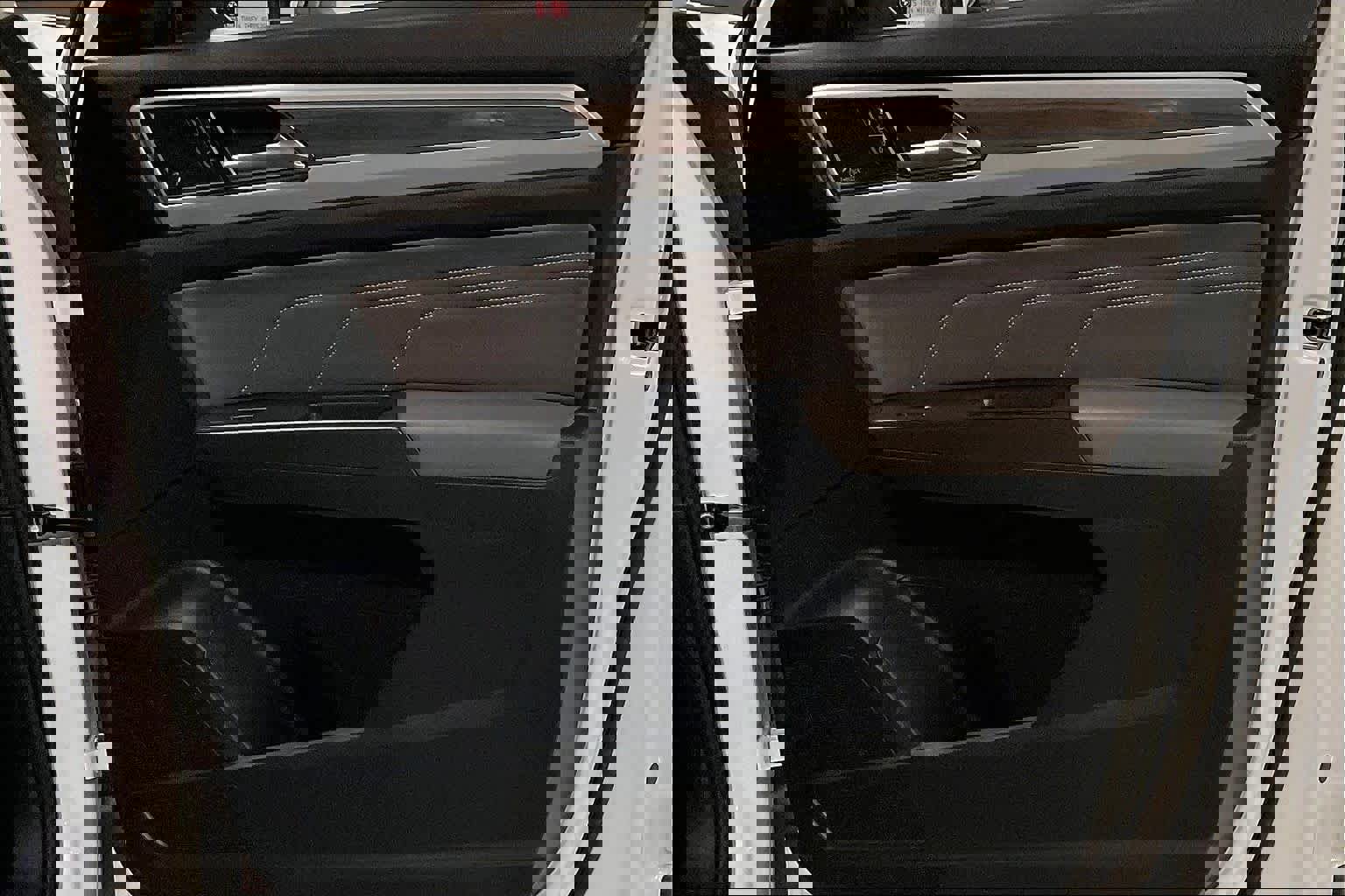 Used 2021 Volkswagen Atlas SEL Premium image 21