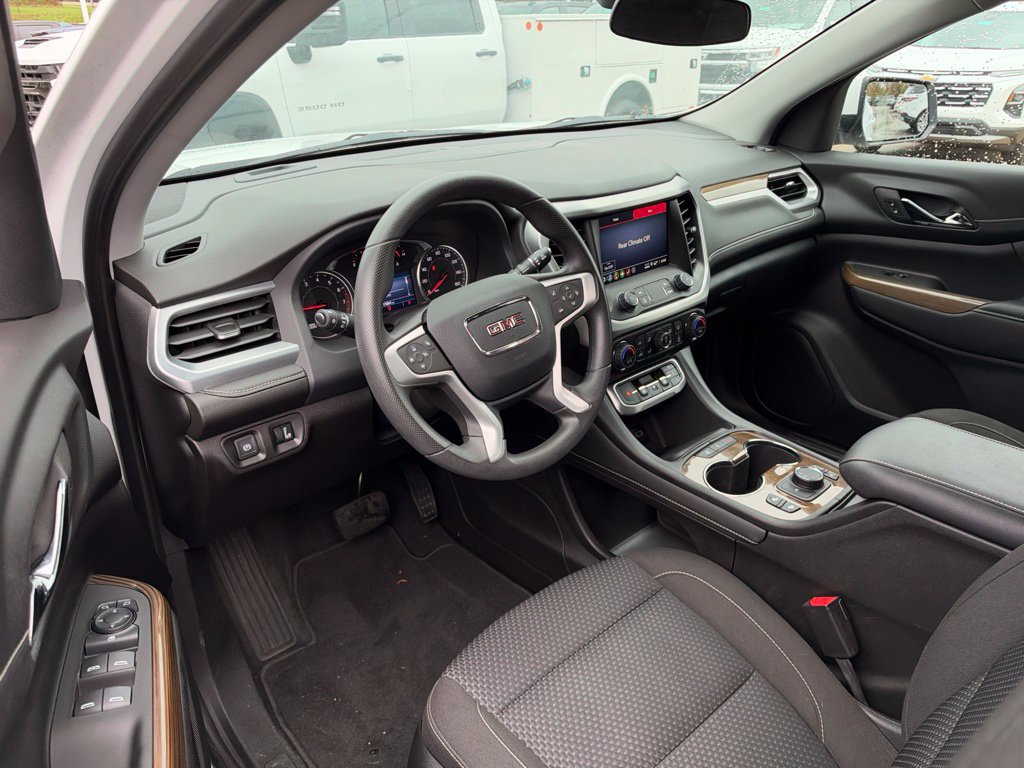 Certified 2023 GMC Acadia SLE w/ Driver Convenience Package FWD image 21