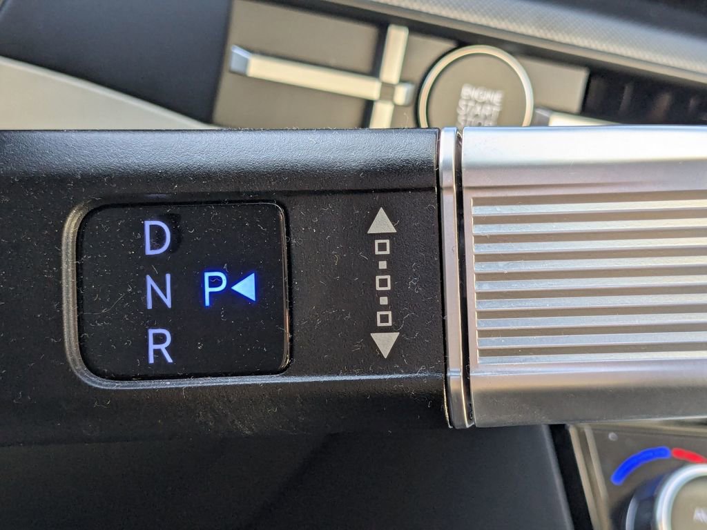 Certified 2025 Hyundai Santa Fe SEL image 12