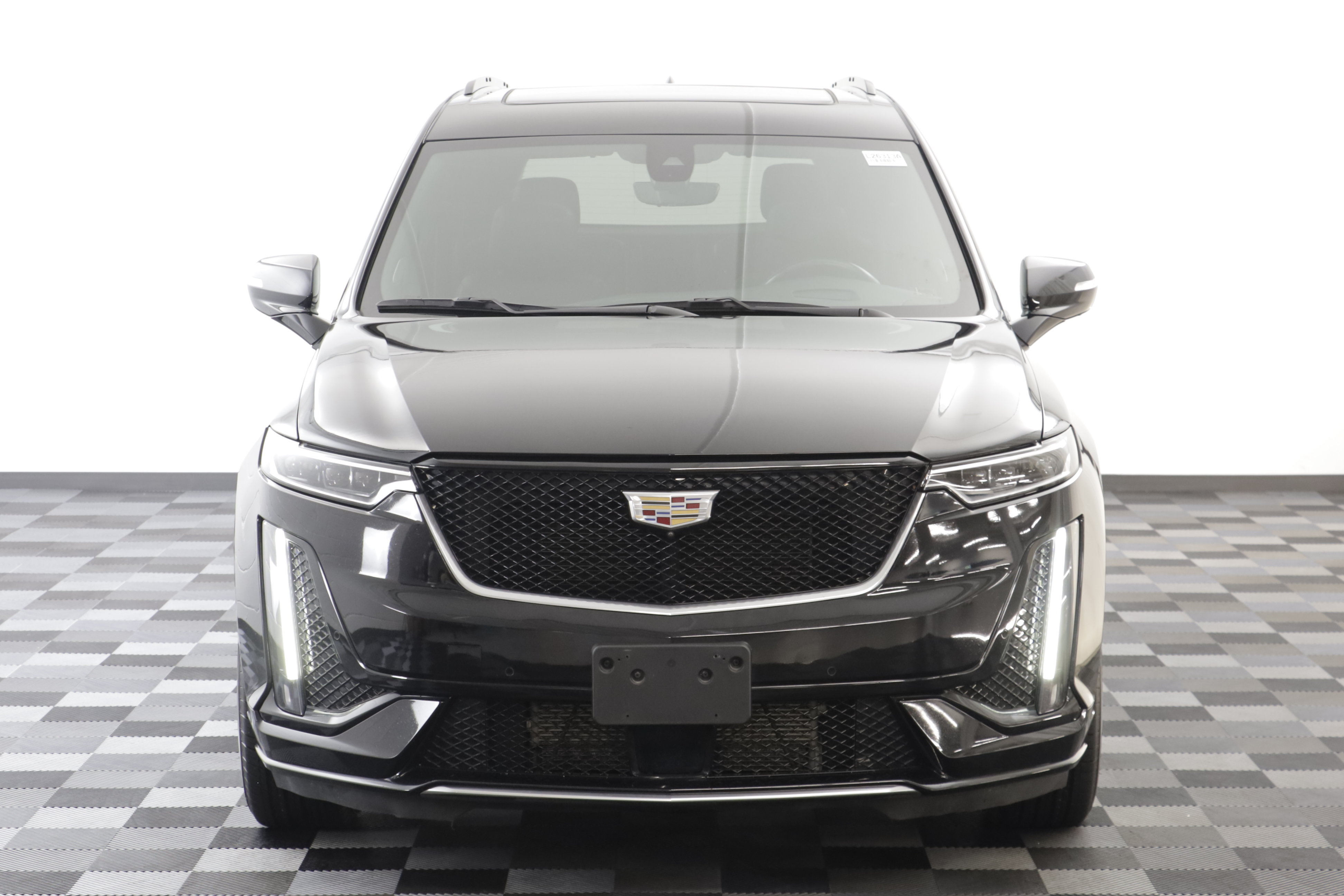 Used 2023 Cadillac XT6 Sport w/ Technology Package AWD/4WD image 24