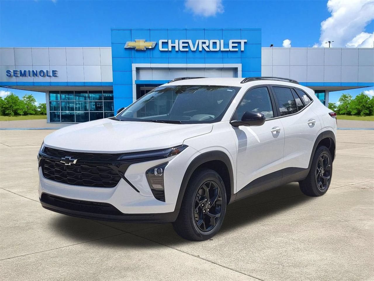 New 2026 Chevrolet Trax LT w/ Driver Confidence Package FWD image 2