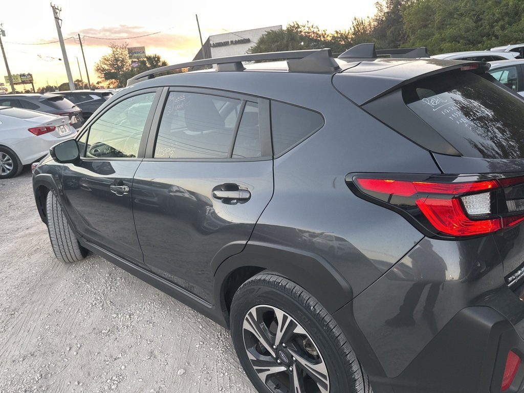 Used 2024 Subaru Crosstrek 2.0i Premium image 5